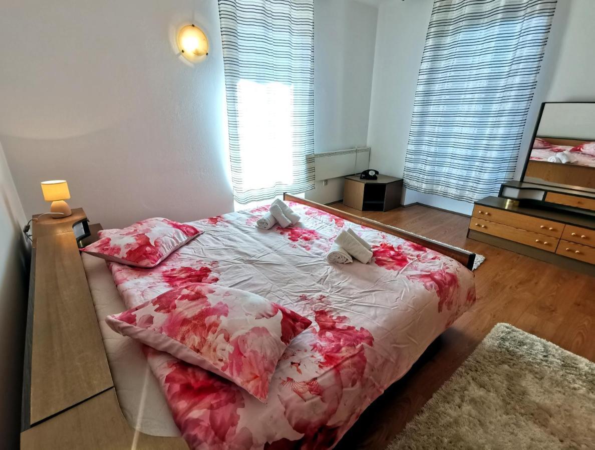 Parun Apartamento PUY Exterior foto