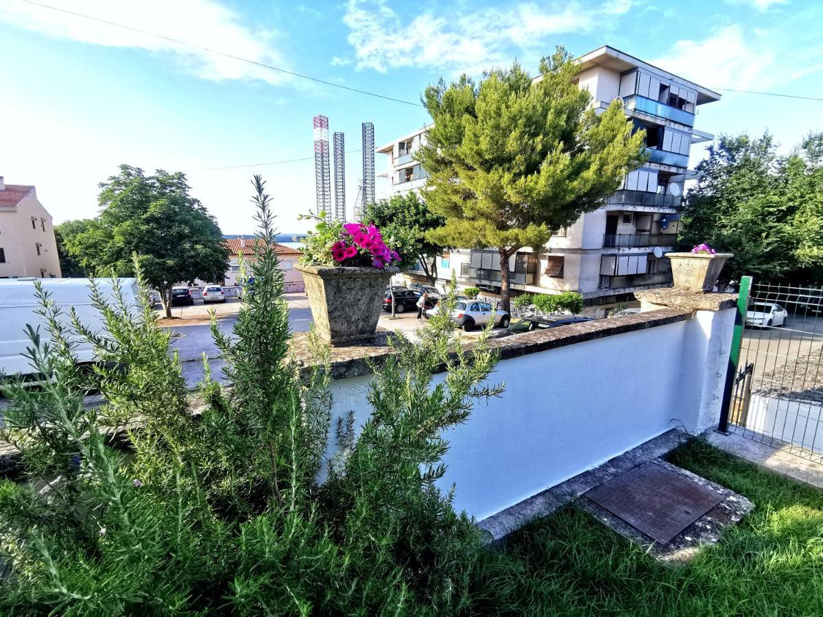 Parun Apartamento PUY Exterior foto